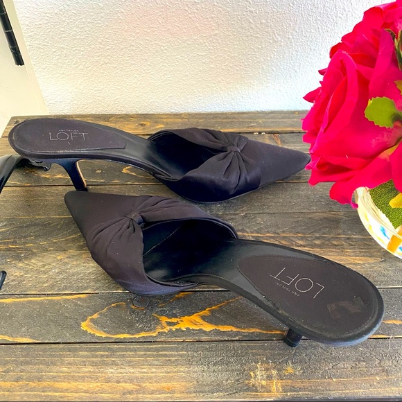 Loft Satin Knife Kitten Heel Mule (size 6M).🌹 - Picture 3 of 13